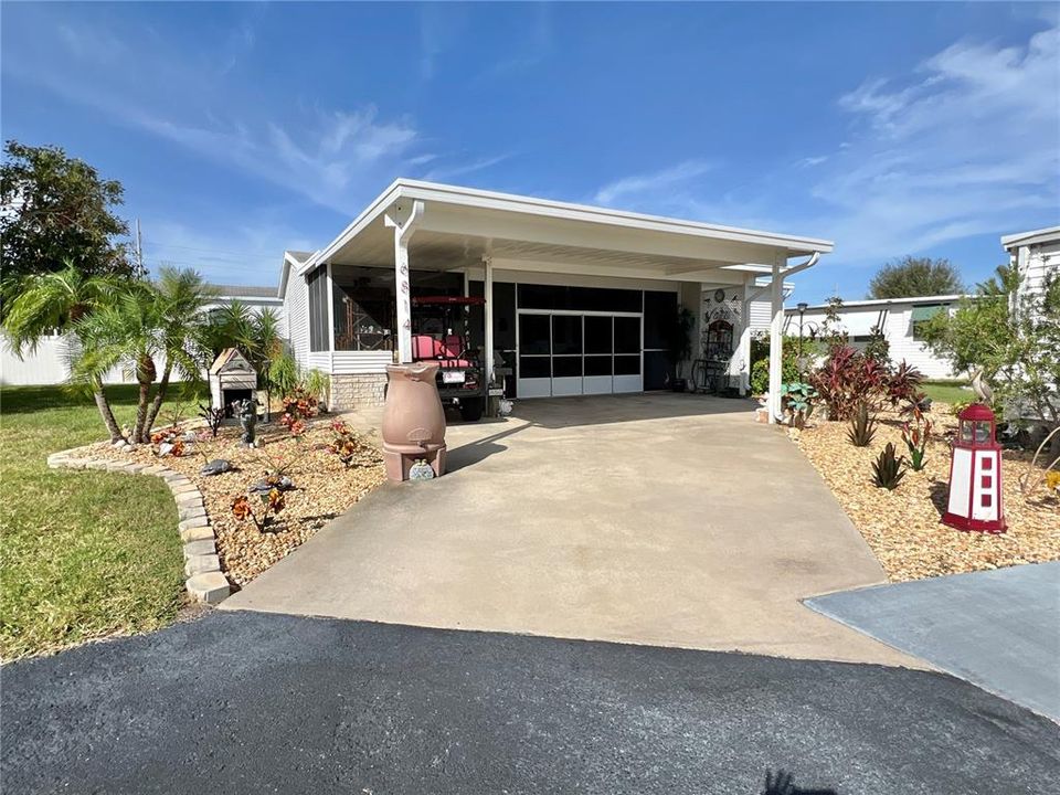 For Sale: $239,988 (2 beds, 2 baths, 960 Square Feet)