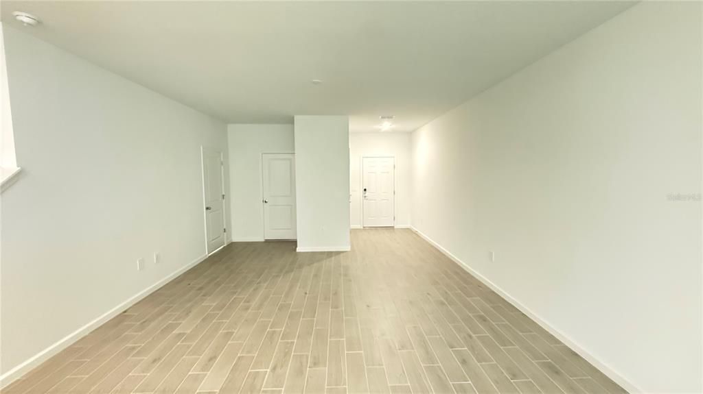 For Rent: $1,675 (3 beds, 2 baths, 1707 Square Feet)