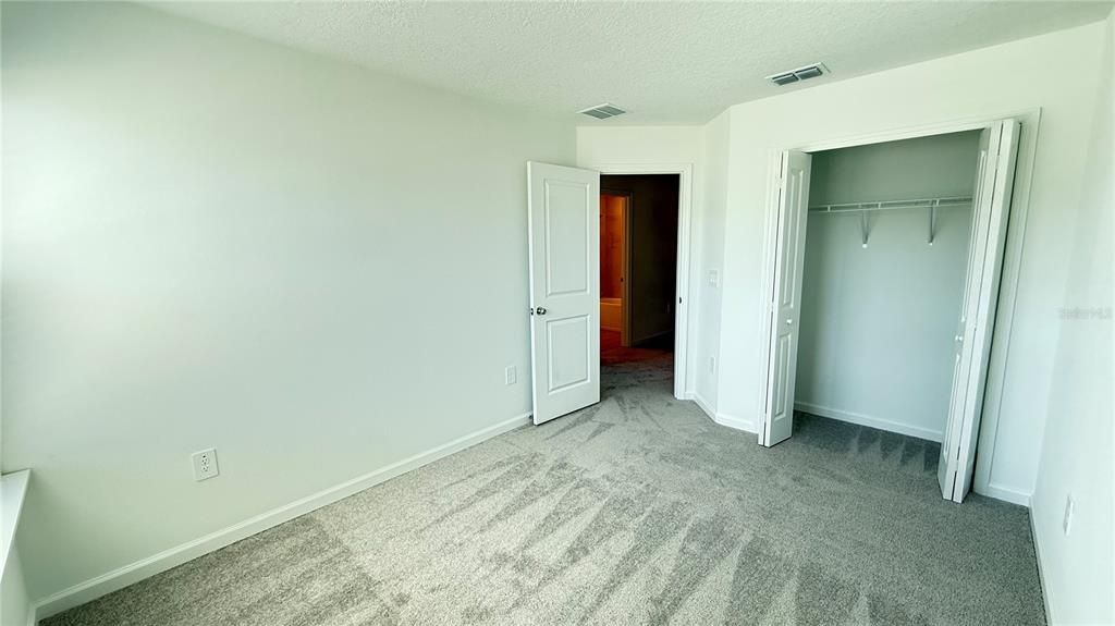 For Rent: $1,675 (3 beds, 2 baths, 1707 Square Feet)