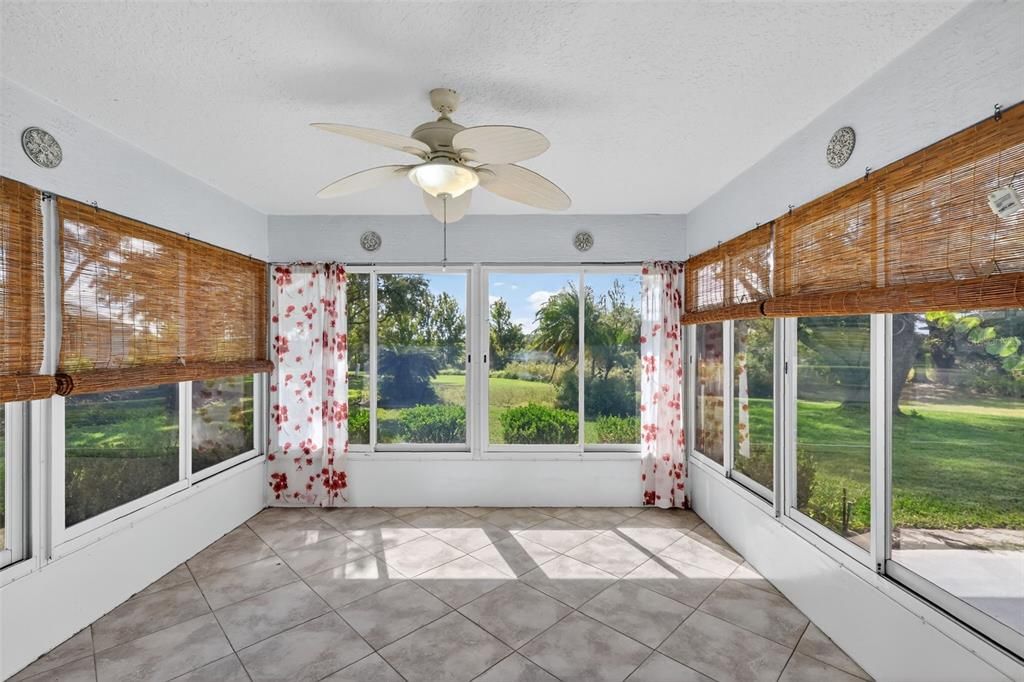 На продажу: $264,900 (2 спален, 2 ванн, 1447 Квадратных фут)