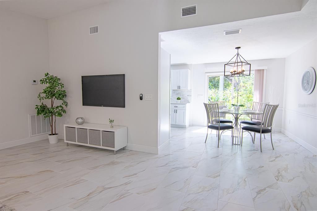 For Sale: $374,777 (3 beds, 2 baths, 1156 Square Feet)