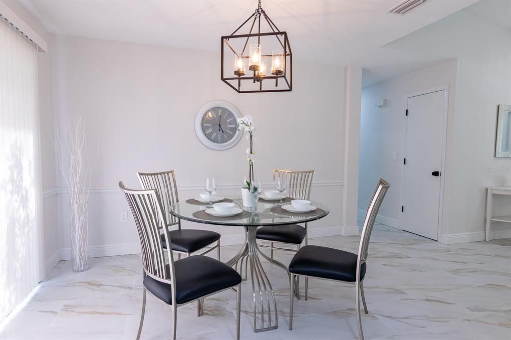 For Sale: $374,777 (3 beds, 2 baths, 1156 Square Feet)