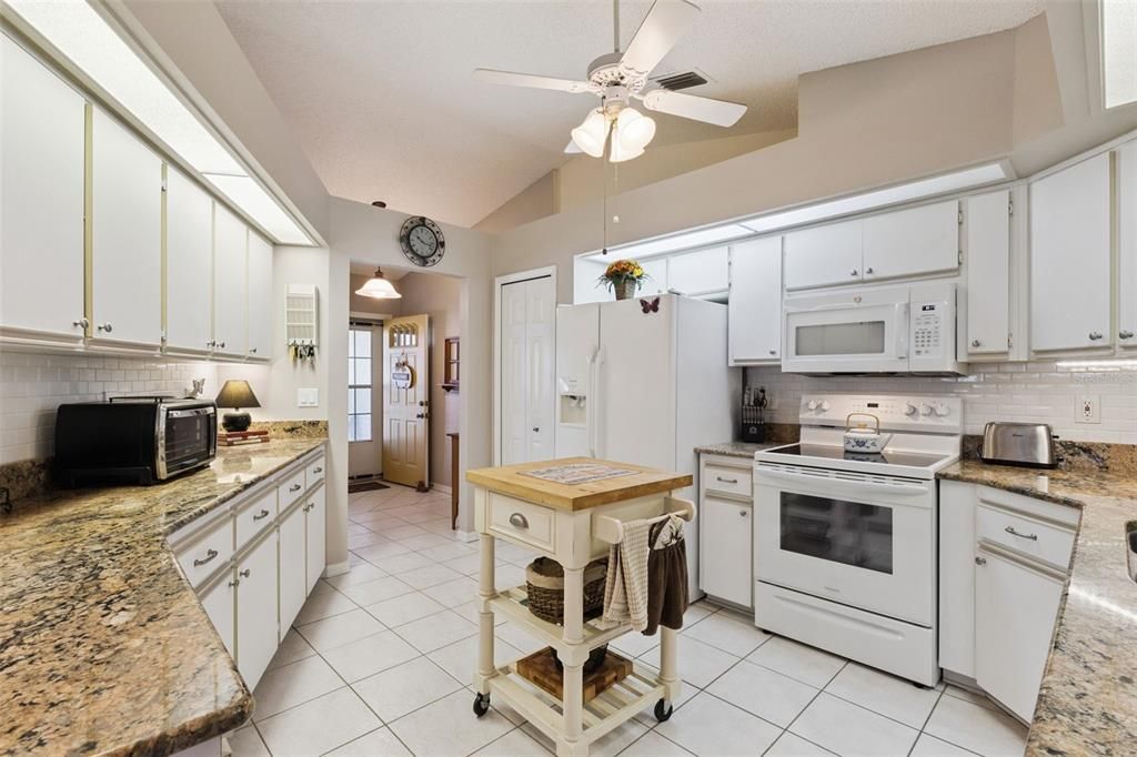 En Venta: $285,000 (3 camas, 2 baños, 1814 Pies cuadrados)