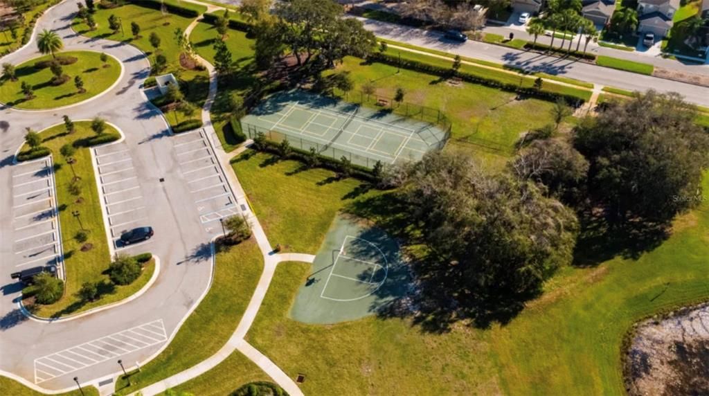 待售: $380,000 (4 贝兹, 2 浴室, 2500 平方英尺)