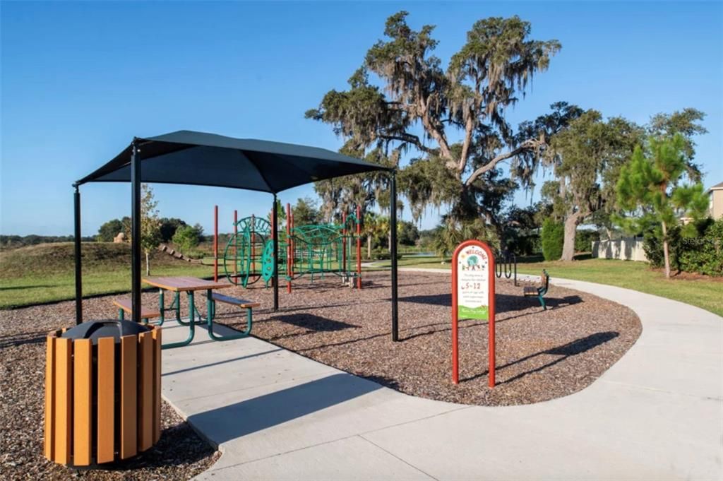 待售: $380,000 (4 贝兹, 2 浴室, 2500 平方英尺)