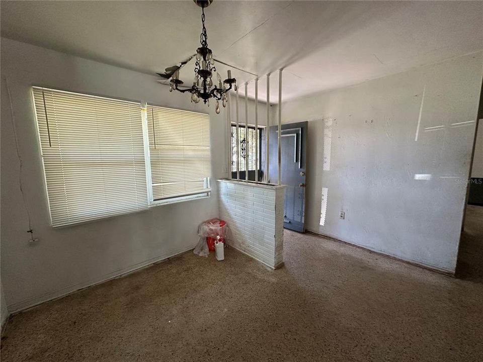 Active With Contract: $219,000 (2 beds, 2 baths, 1154 Square Feet)