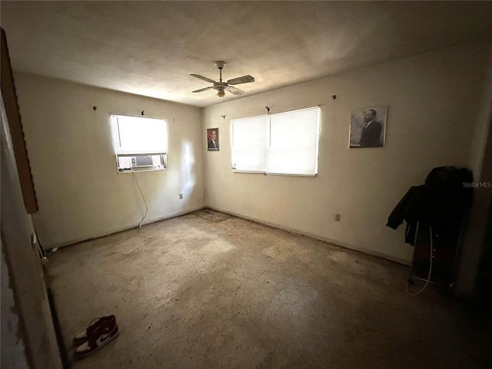 Active With Contract: $219,000 (2 beds, 2 baths, 1154 Square Feet)