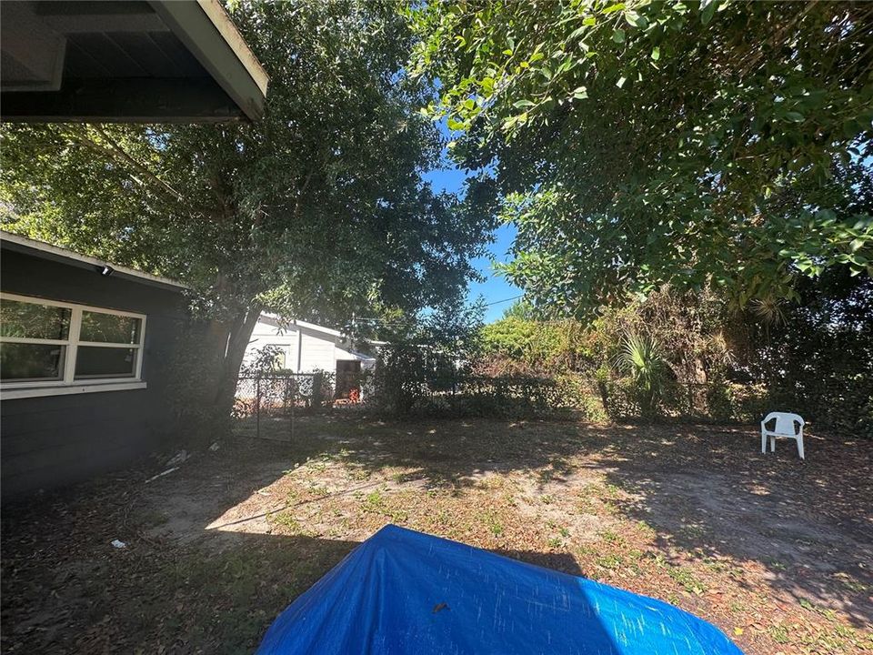 Active With Contract: $219,000 (2 beds, 2 baths, 1154 Square Feet)