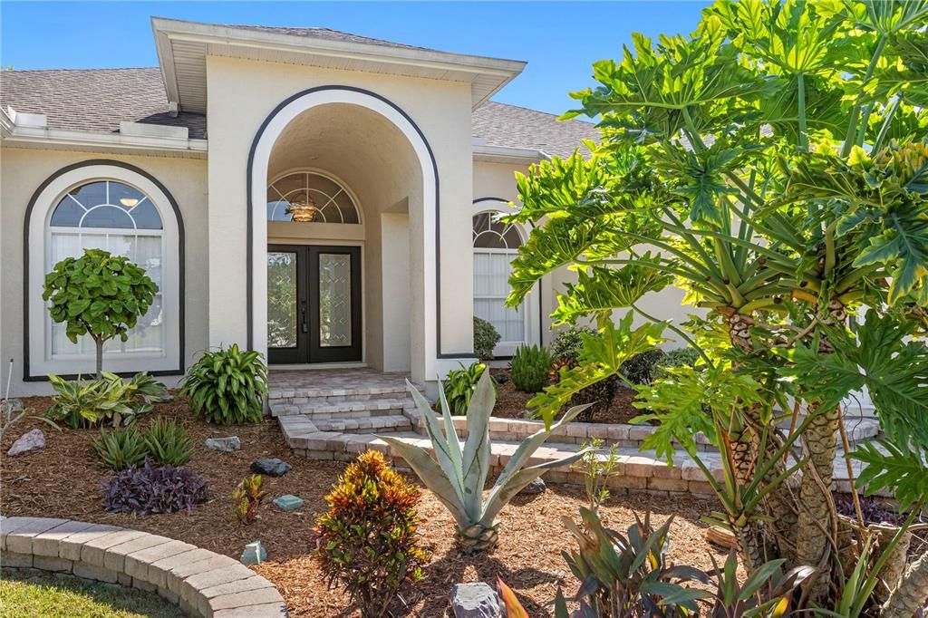 Active With Contract: $675,000 (4 beds, 3 baths, 2807 Square Feet)