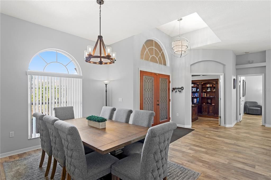 Active With Contract: $675,000 (4 beds, 3 baths, 2807 Square Feet)