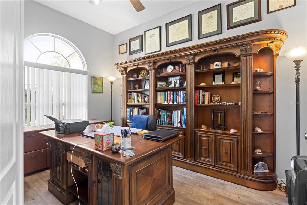 Active With Contract: $675,000 (4 beds, 3 baths, 2807 Square Feet)