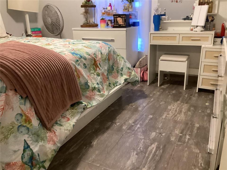 合同活跃: $1,660 (4 贝兹, 2 浴室, 1788 平方英尺)