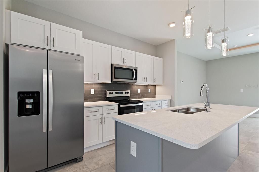 For Sale: $448,000 (4 beds, 2 baths, 1880 Square Feet)