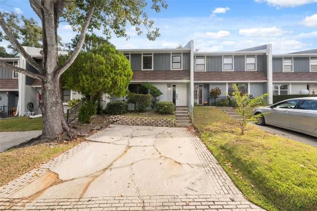 For Sale: $330,000 (2 beds, 1 baths, 1522 Square Feet)