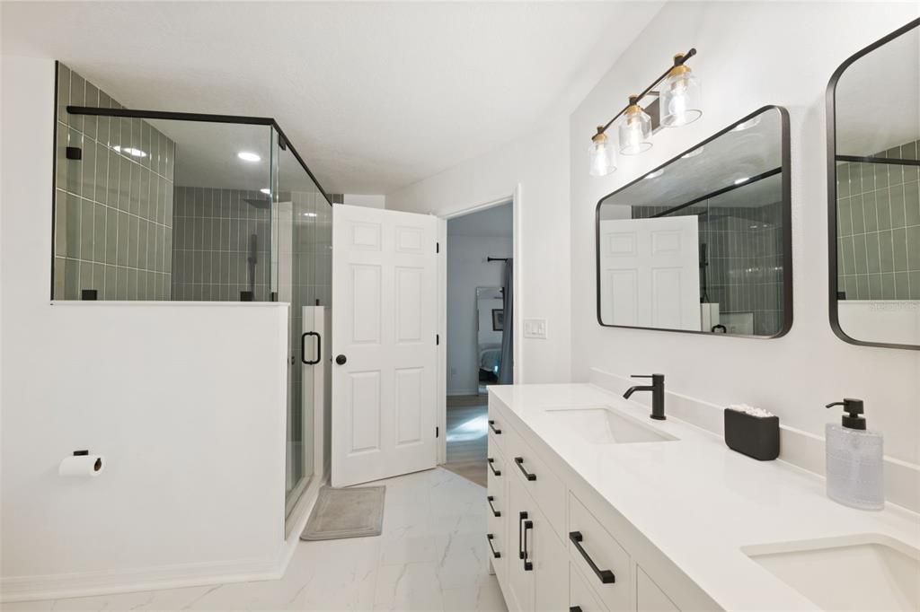 For Sale: $330,000 (2 beds, 1 baths, 1522 Square Feet)