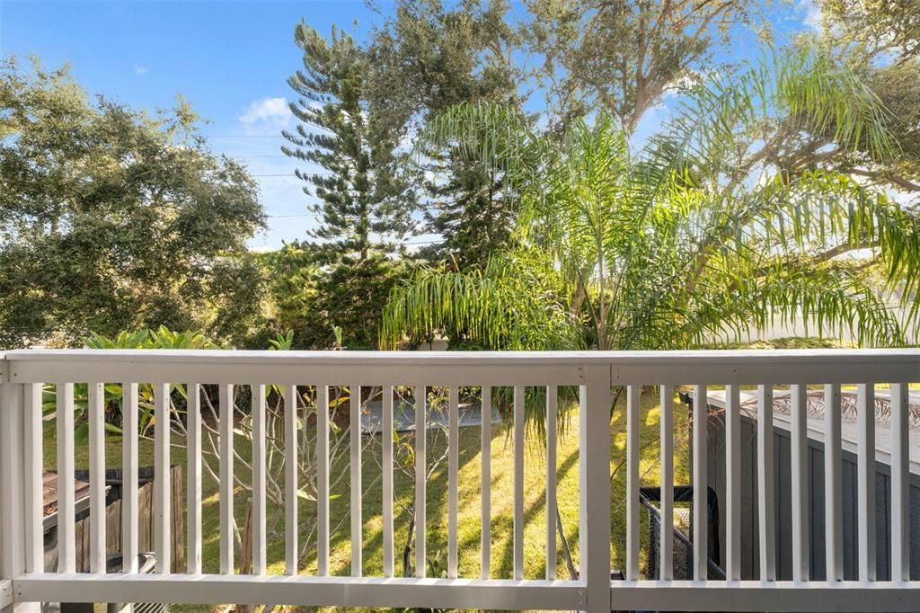 For Sale: $330,000 (2 beds, 1 baths, 1522 Square Feet)