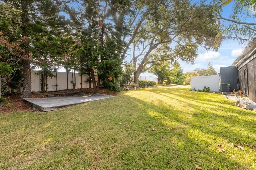 For Sale: $330,000 (2 beds, 1 baths, 1522 Square Feet)