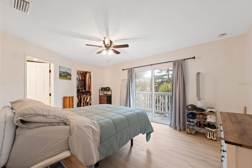 For Sale: $330,000 (2 beds, 1 baths, 1522 Square Feet)