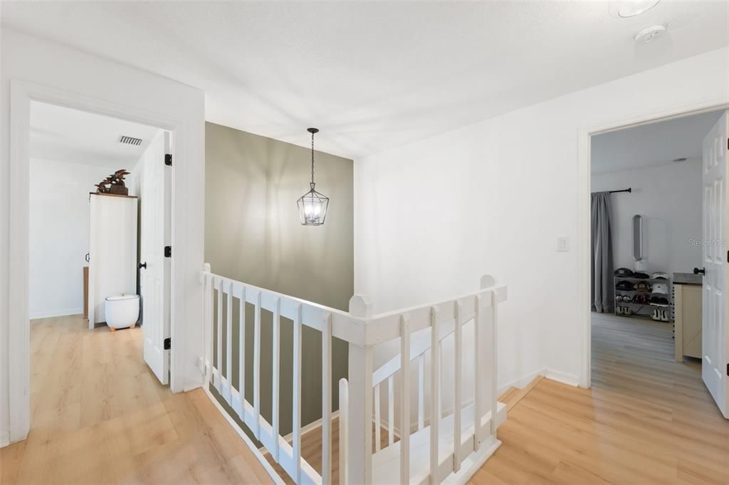 For Sale: $330,000 (2 beds, 1 baths, 1522 Square Feet)