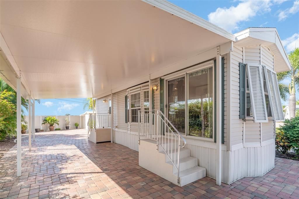 待售: $174,950 (1 贝兹, 1 浴室, 420 平方英尺)