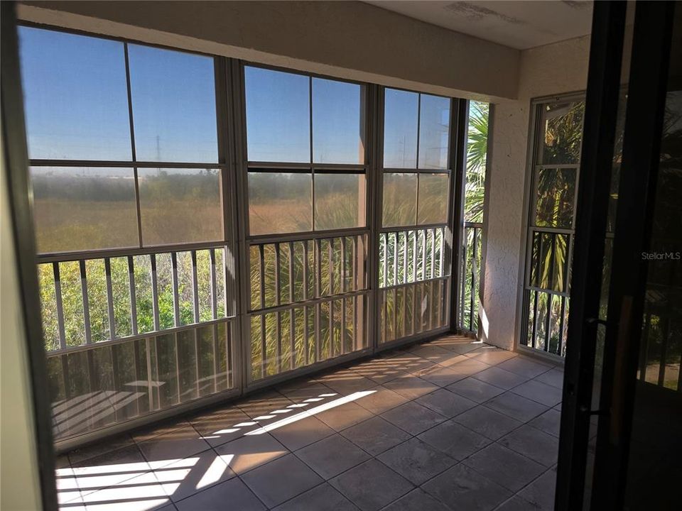 待售: $110,900 (2 贝兹, 2 浴室, 1228 平方英尺)