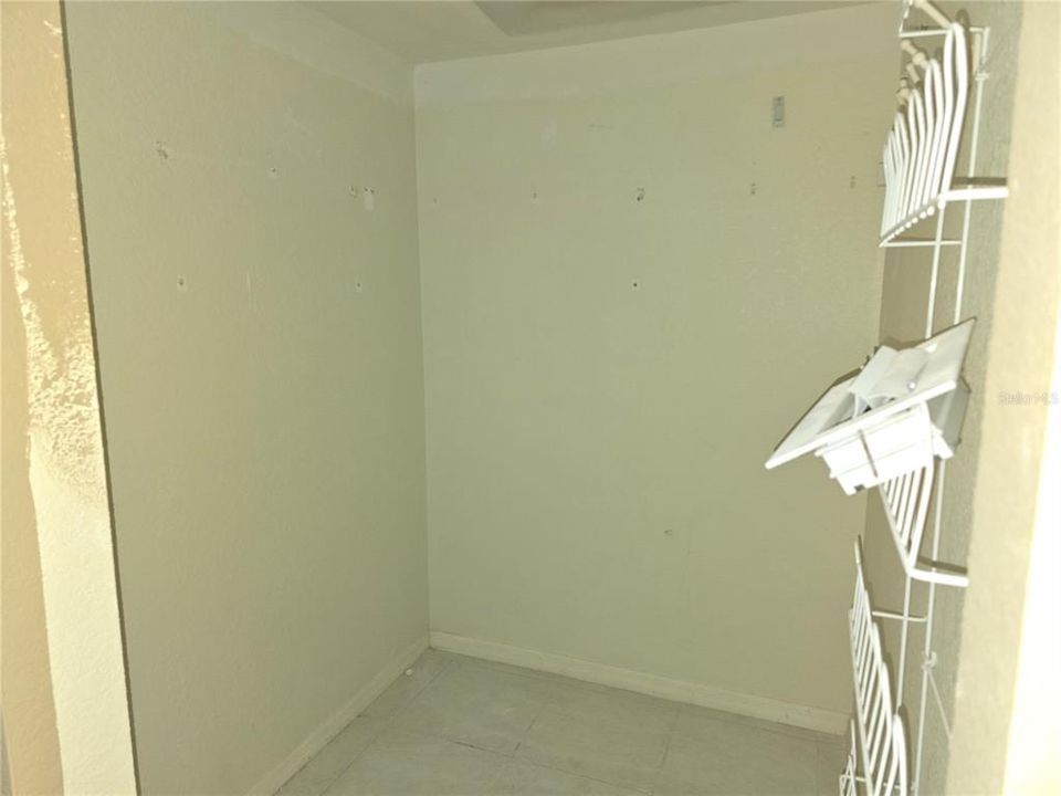 待售: $110,900 (2 贝兹, 2 浴室, 1228 平方英尺)