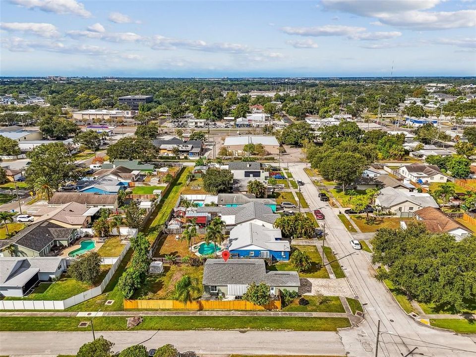 Active With Contract: $385,000 (3 beds, 2 baths, 1140 Square Feet)