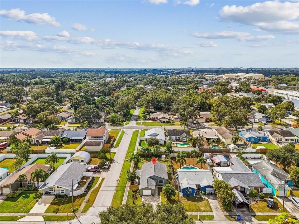 Active With Contract: $385,000 (3 beds, 2 baths, 1140 Square Feet)