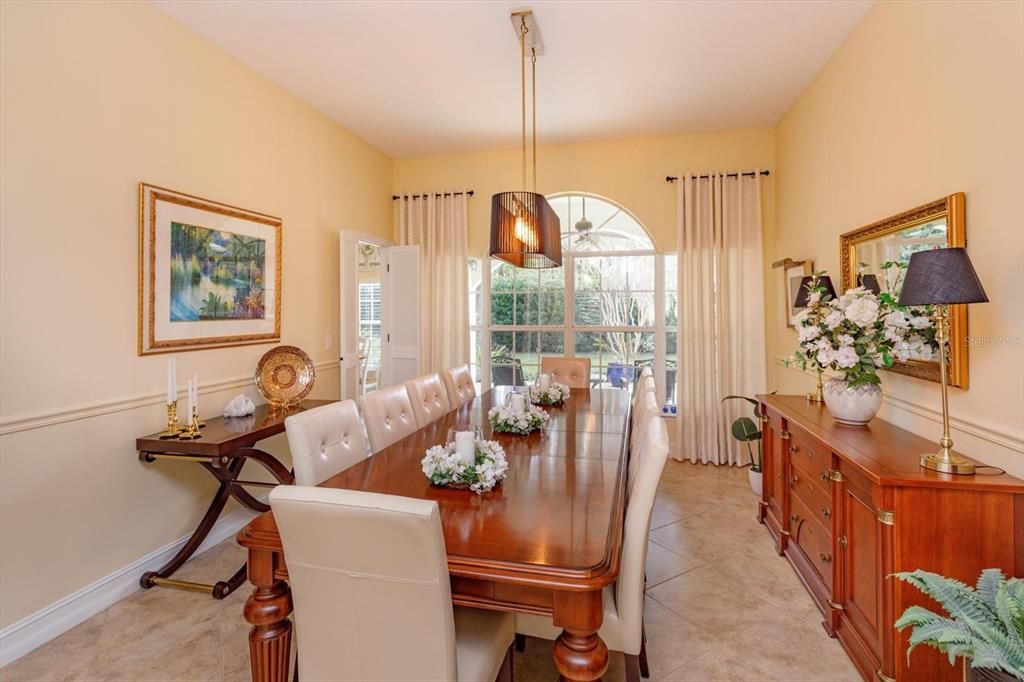 待售: $675,000 (4 贝兹, 2 浴室, 2665 平方英尺)