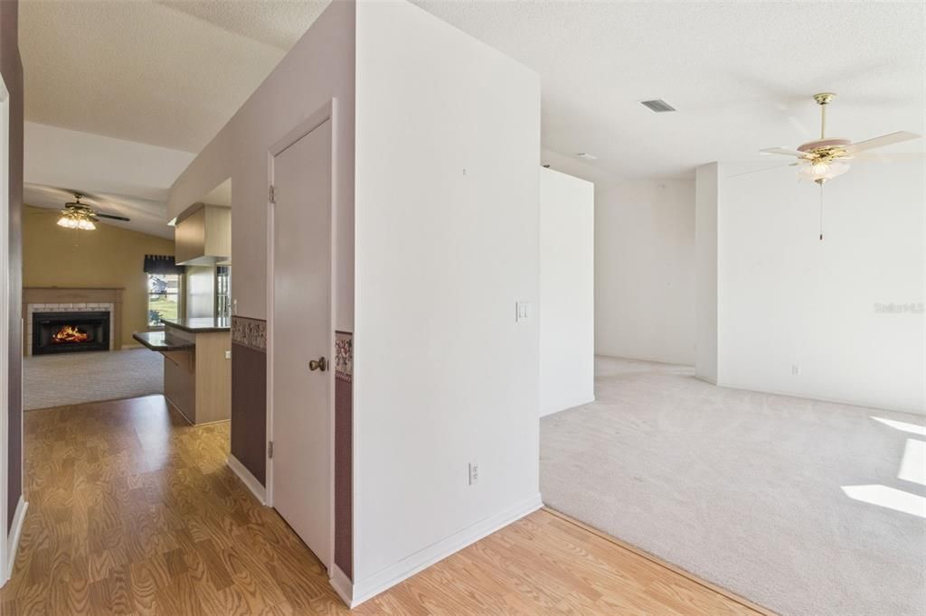 En Venta: $319,900 (3 camas, 2 baños, 2027 Pies cuadrados)