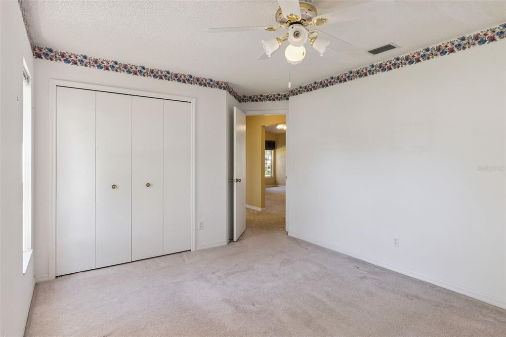 En Venta: $319,900 (3 camas, 2 baños, 2027 Pies cuadrados)