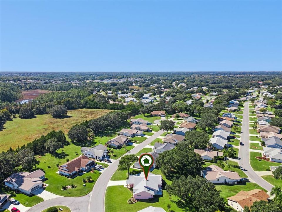 En Venta: $319,900 (3 camas, 2 baños, 2027 Pies cuadrados)