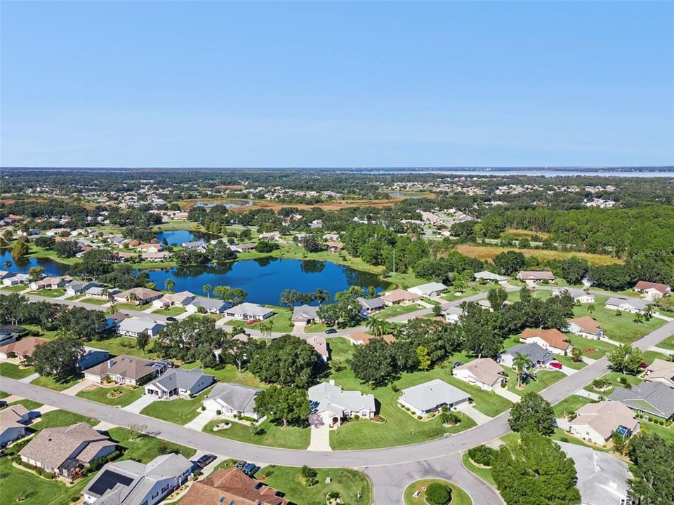 En Venta: $319,900 (3 camas, 2 baños, 2027 Pies cuadrados)