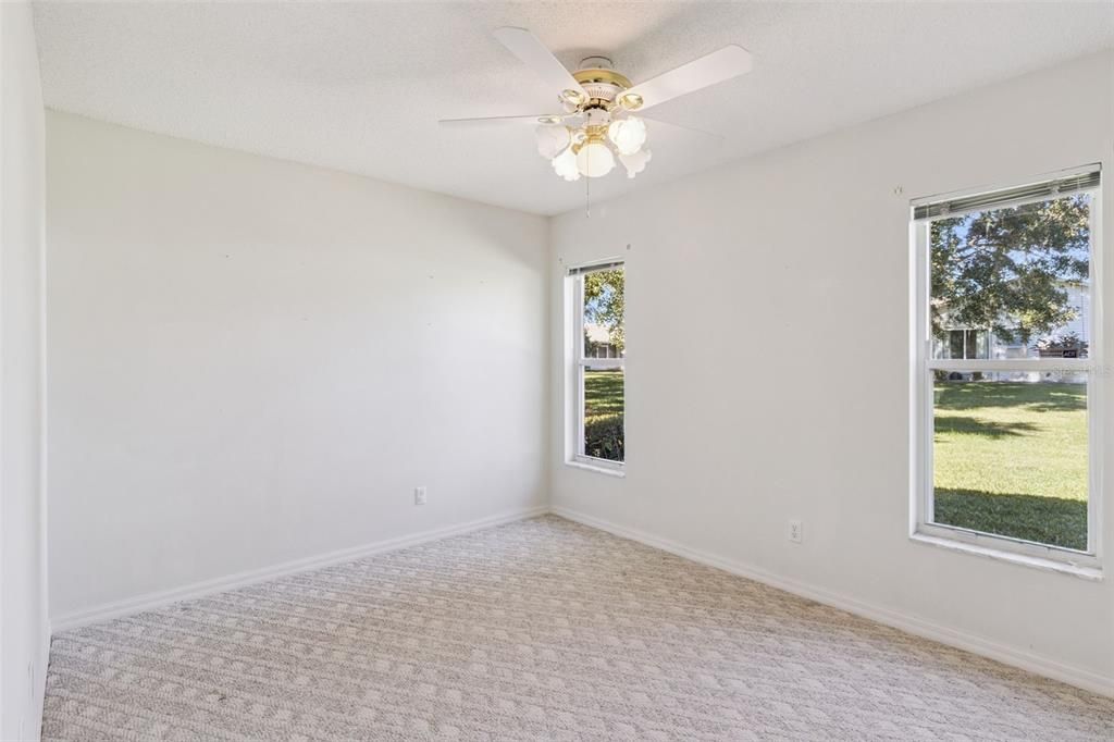 En Venta: $319,900 (3 camas, 2 baños, 2027 Pies cuadrados)