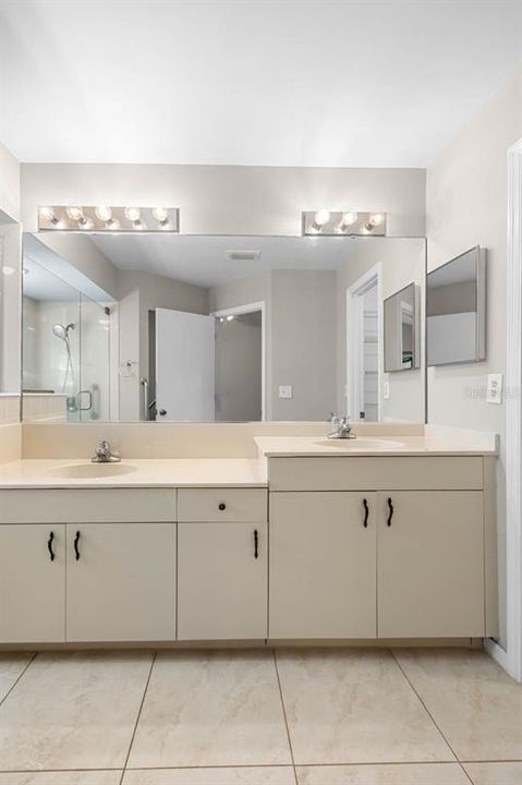 For Sale: $249,318 (3 beds, 2 baths, 1573 Square Feet)