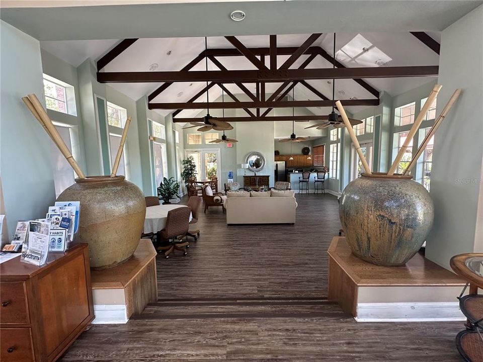 Active With Contract: $1,320 (1 beds, 1 baths, 540 Square Feet)