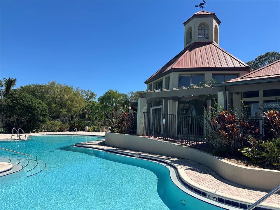 Active With Contract: $1,320 (1 beds, 1 baths, 540 Square Feet)