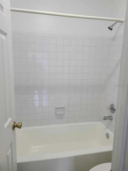 Active With Contract: $1,320 (1 beds, 1 baths, 540 Square Feet)