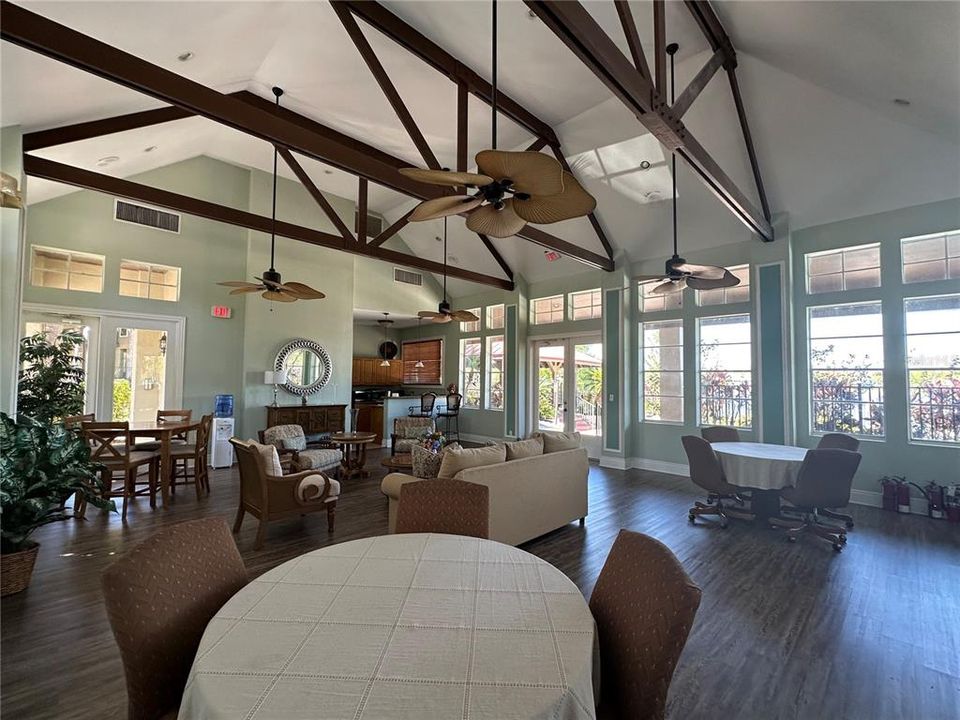 Active With Contract: $1,320 (1 beds, 1 baths, 540 Square Feet)