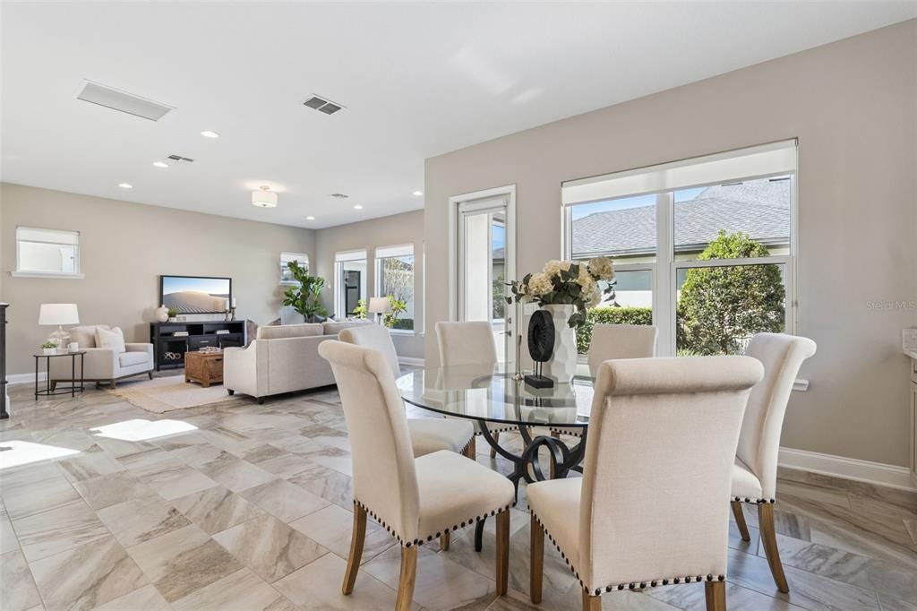 待售: $885,000 (4 贝兹, 3 浴室, 3244 平方英尺)