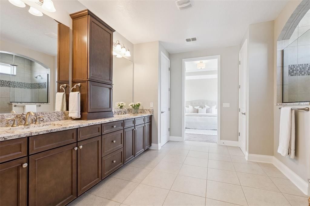 待售: $885,000 (4 贝兹, 3 浴室, 3244 平方英尺)