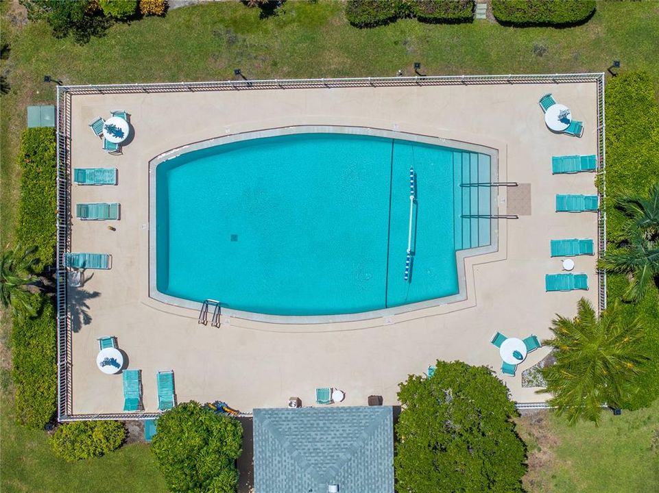 For Sale: $189,900 (2 beds, 2 baths, 1075 Square Feet)