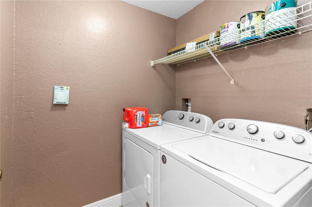 For Sale: $199,900 (3 beds, 2 baths, 1291 Square Feet)