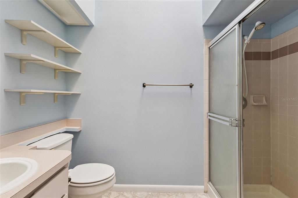 For Sale: $189,900 (2 beds, 2 baths, 1120 Square Feet)