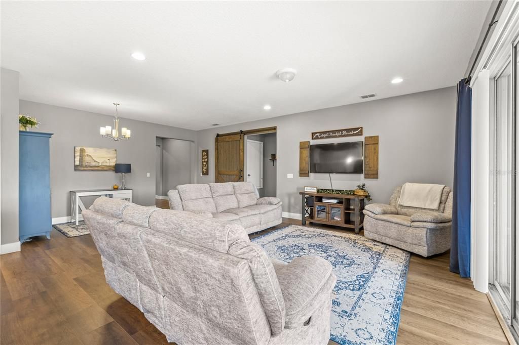 For Sale: $649,000 (4 beds, 3 baths, 2487 Square Feet)