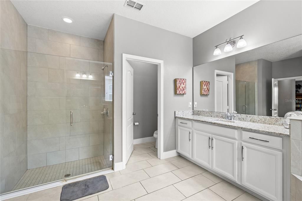 For Sale: $649,000 (4 beds, 3 baths, 2487 Square Feet)