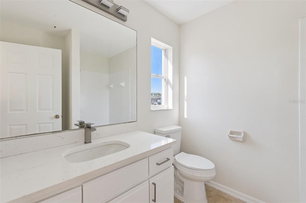 For Sale: $309,900 (3 beds, 2 baths, 1403 Square Feet)