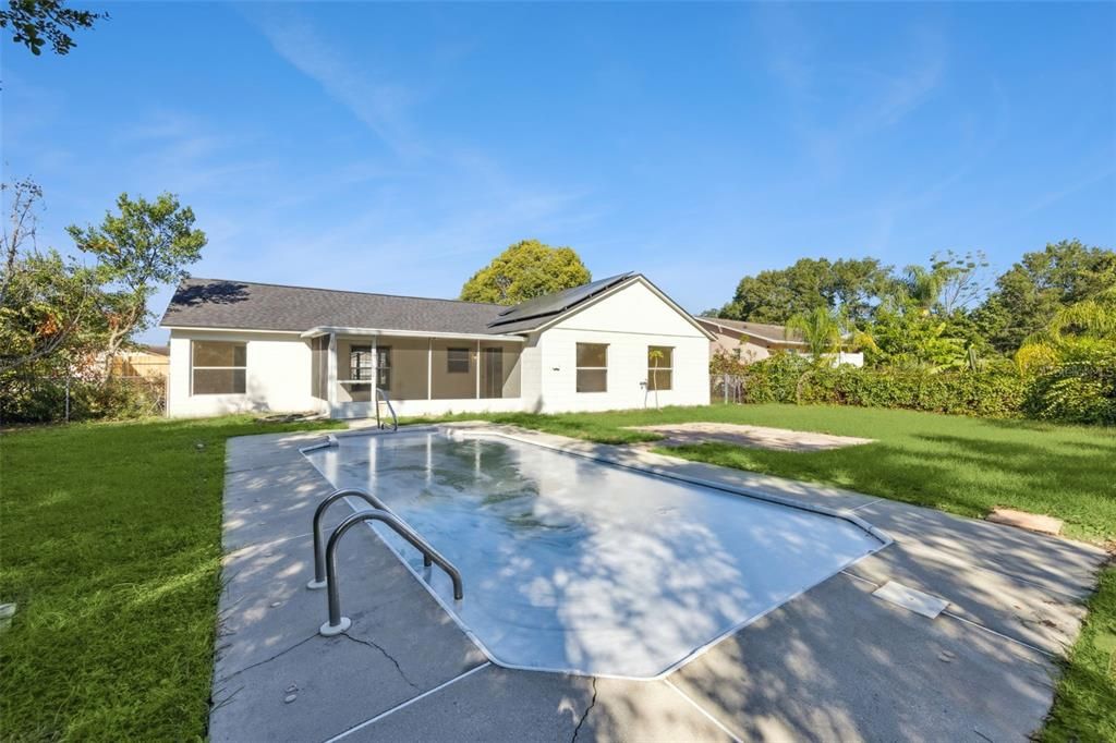 For Sale: $309,900 (3 beds, 2 baths, 1403 Square Feet)