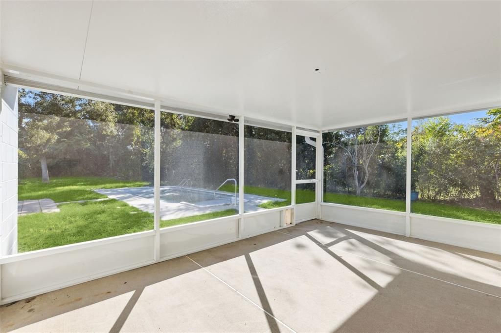 For Sale: $309,900 (3 beds, 2 baths, 1403 Square Feet)