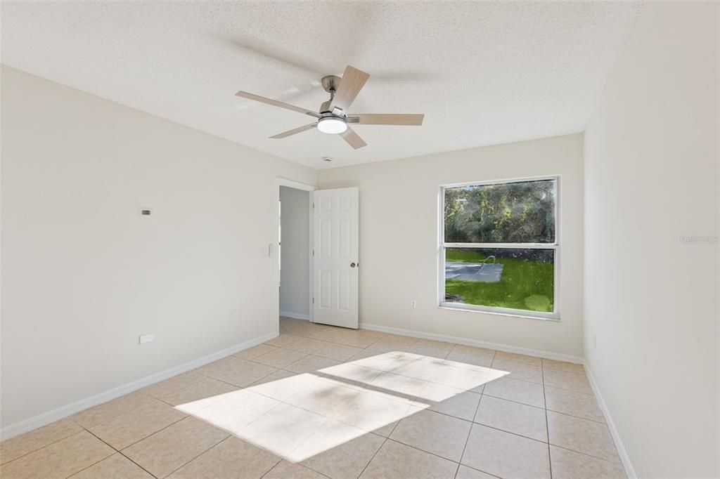 For Sale: $309,900 (3 beds, 2 baths, 1403 Square Feet)
